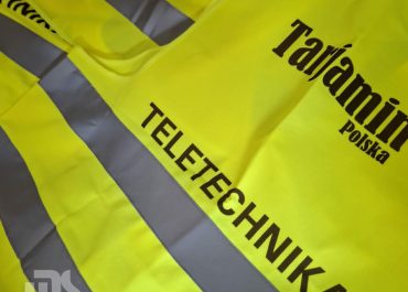 Nadruk na kamizelkach odblask